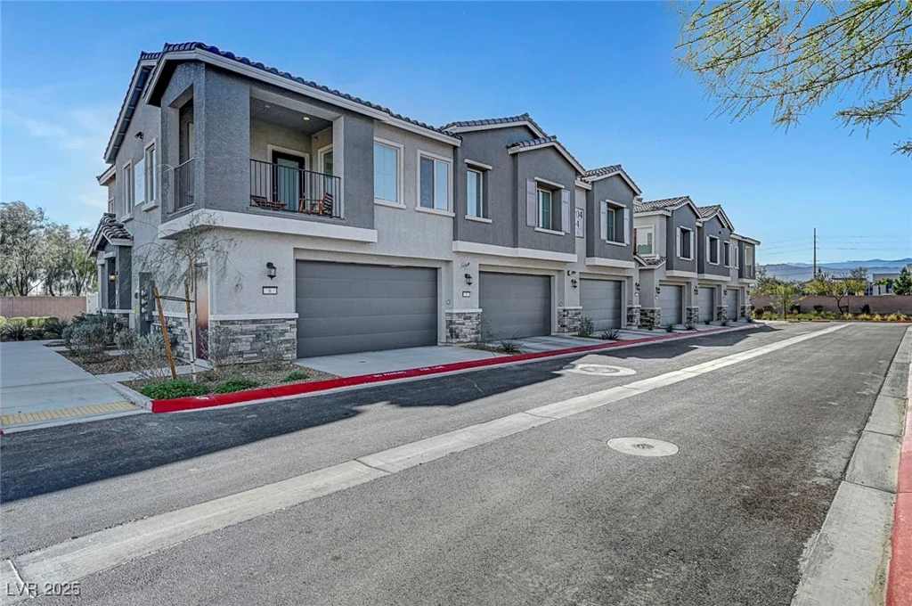 7204 N Decatur, North Las Vegas, NV 89131