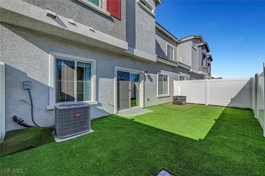 7204 N Decatur, North Las Vegas, NV 89131
