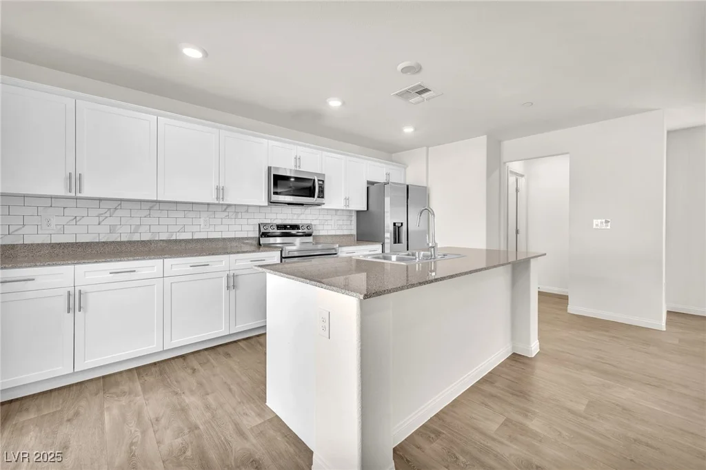 6952 Crimson Shadow, North Las Vegas, NV 89086