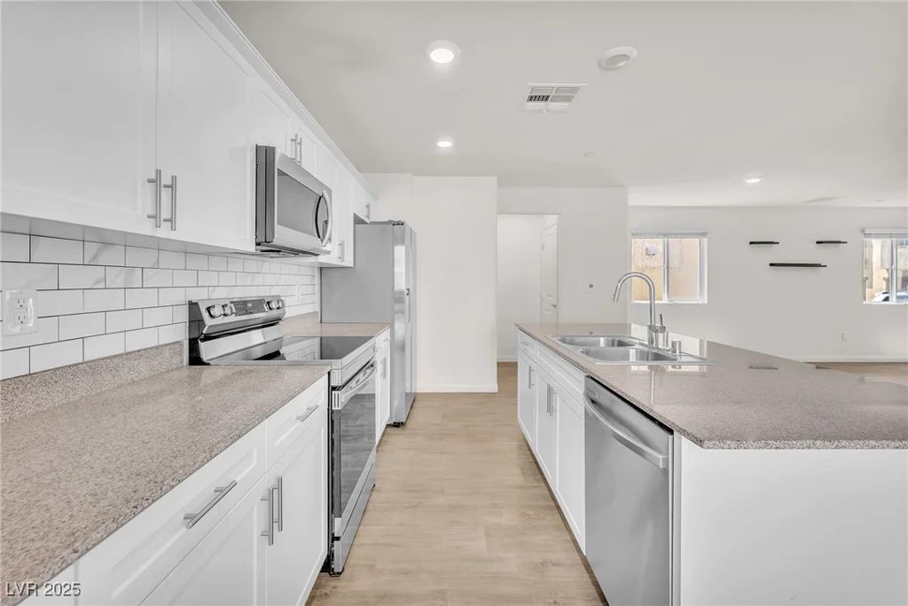 6952 Crimson Shadow, North Las Vegas, NV 89086