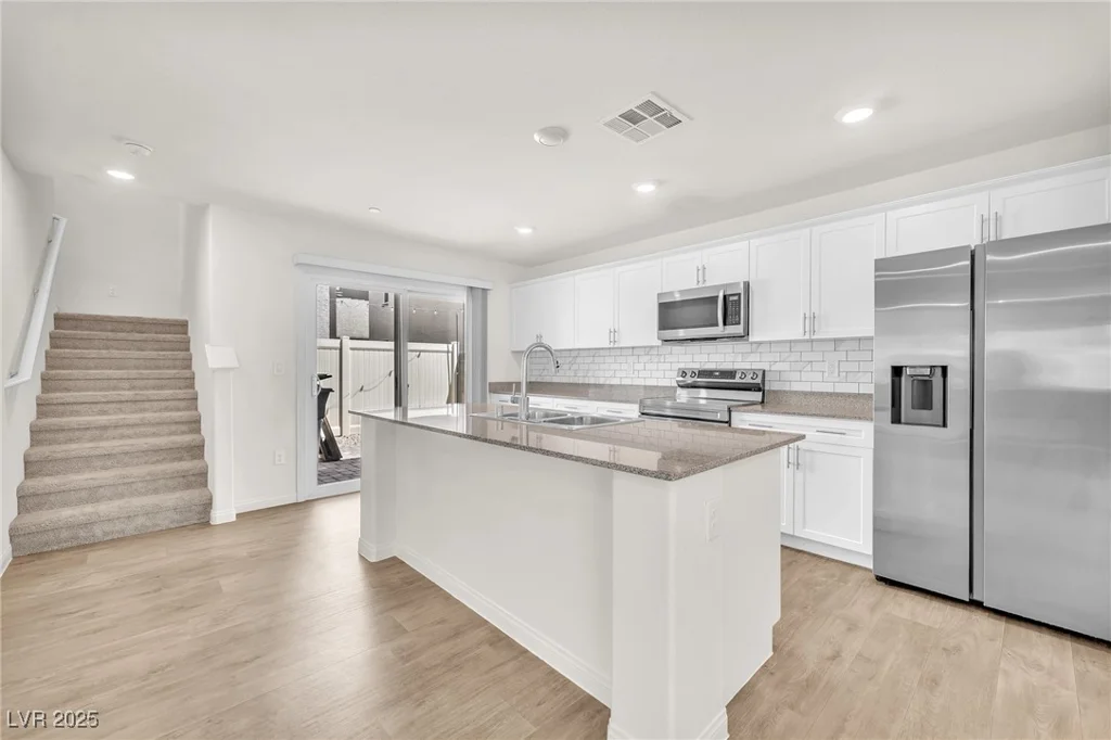 6952 Crimson Shadow, North Las Vegas, NV 89086