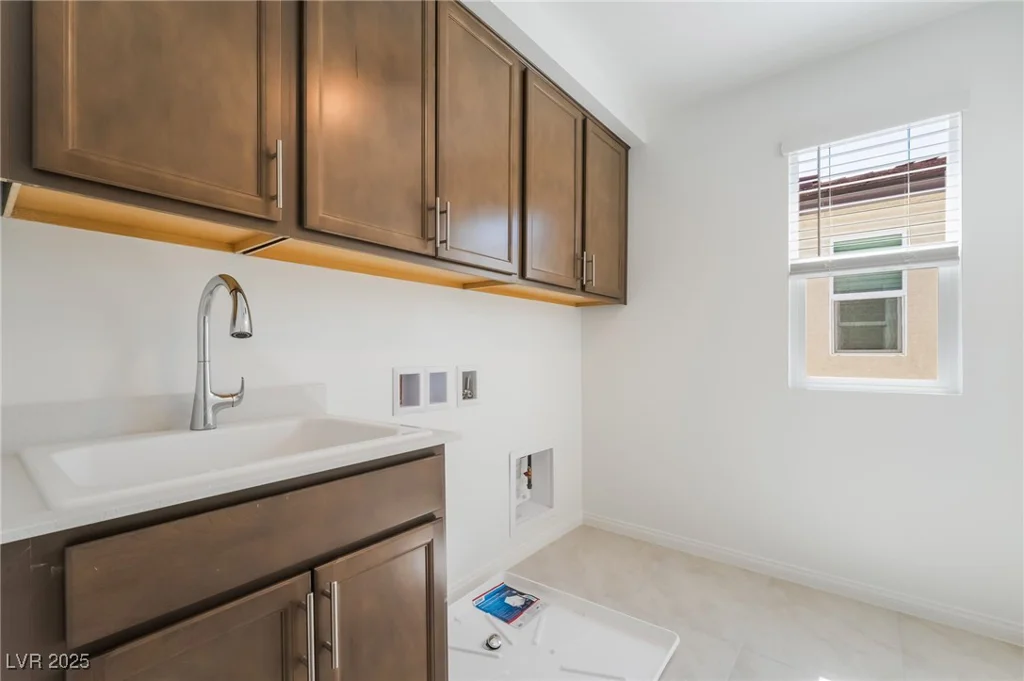 8131 Beebrush, Las Vegas, NV 89113