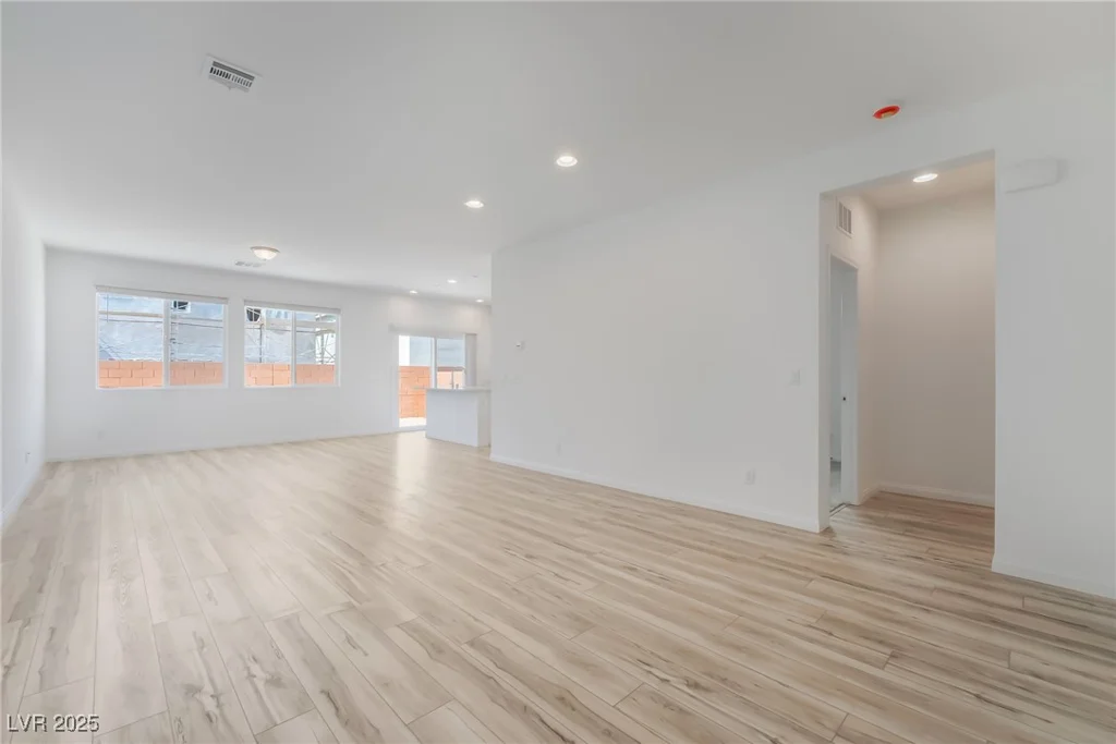 8136 Beebrush, Las Vegas, NV 89113