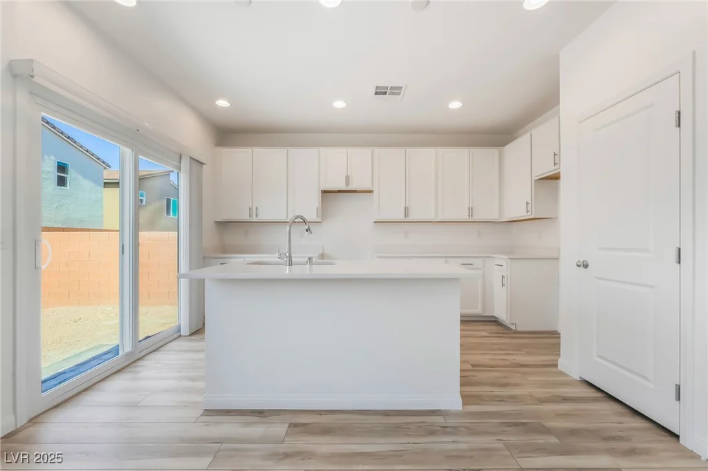 8136 Beebrush, Las Vegas, NV 89113