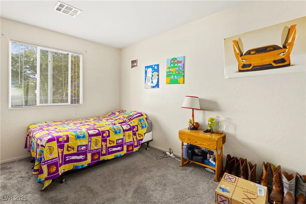 2664 Strichen, Henderson, NV 89044