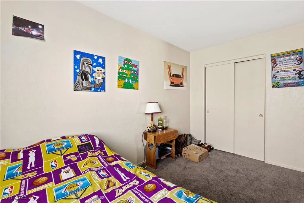2664 Strichen, Henderson, NV 89044