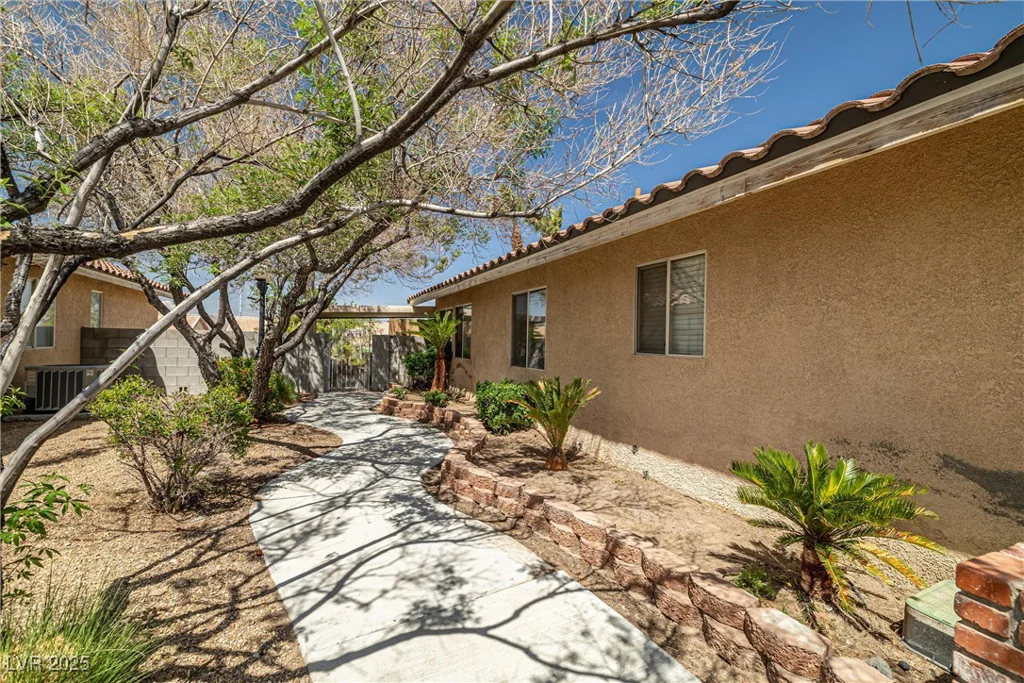 388 Coronado, Henderson, NV 89015