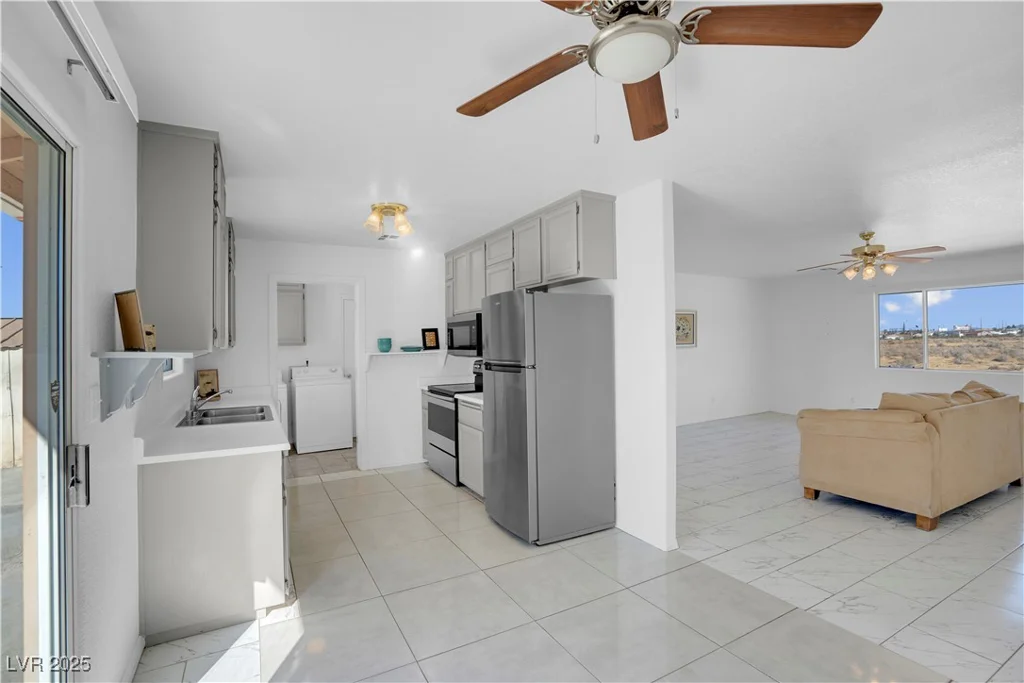 2831 Goldrush, Pahrump, NV 89048