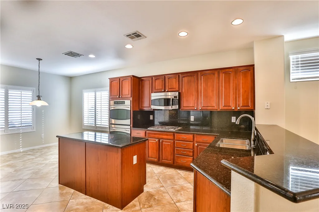 2229 Suffron Hills, Henderson, NV 89044