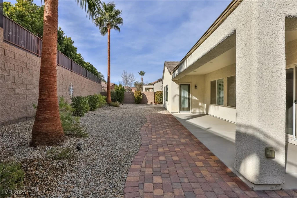 2229 Suffron Hills, Henderson, NV 89044