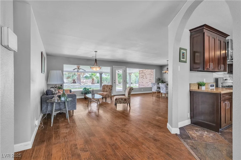4678 Saddle, Las Vegas, NV 89119