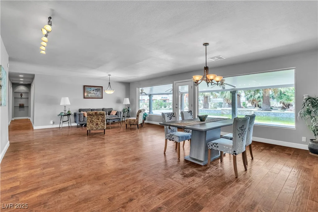 4678 Saddle, Las Vegas, NV 89119