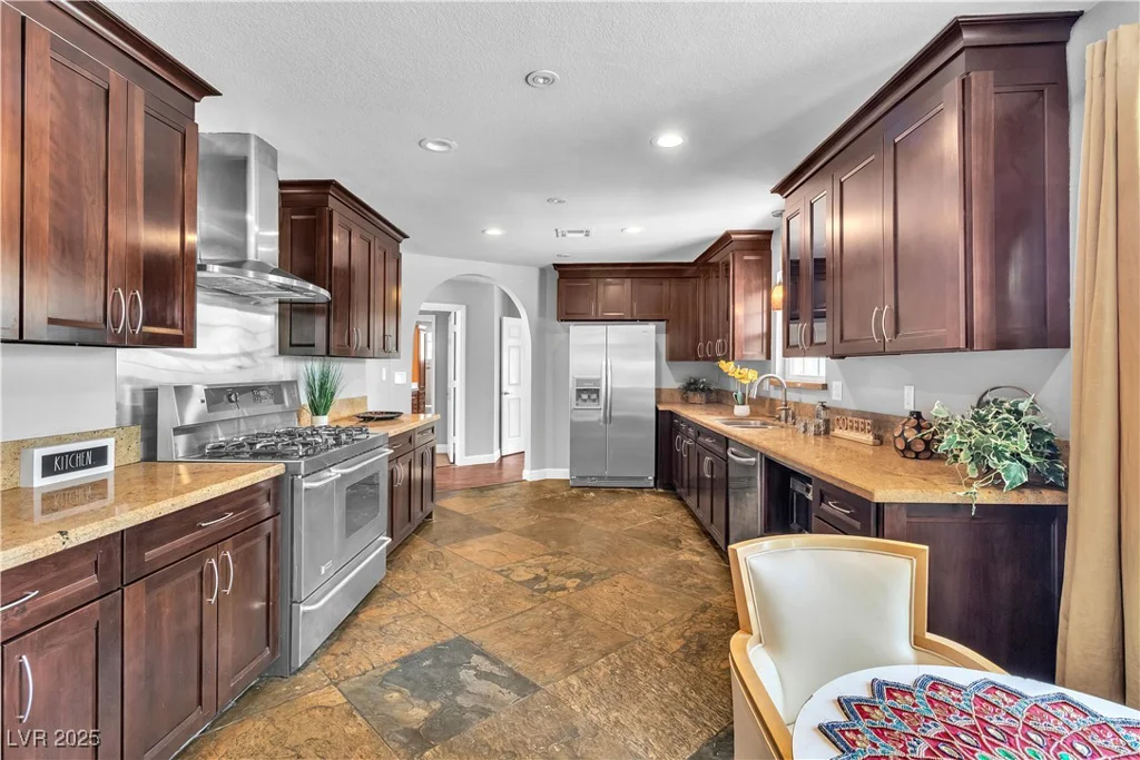 4678 Saddle, Las Vegas, NV 89119