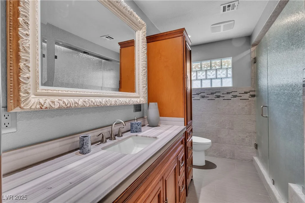 4678 Saddle, Las Vegas, NV 89119