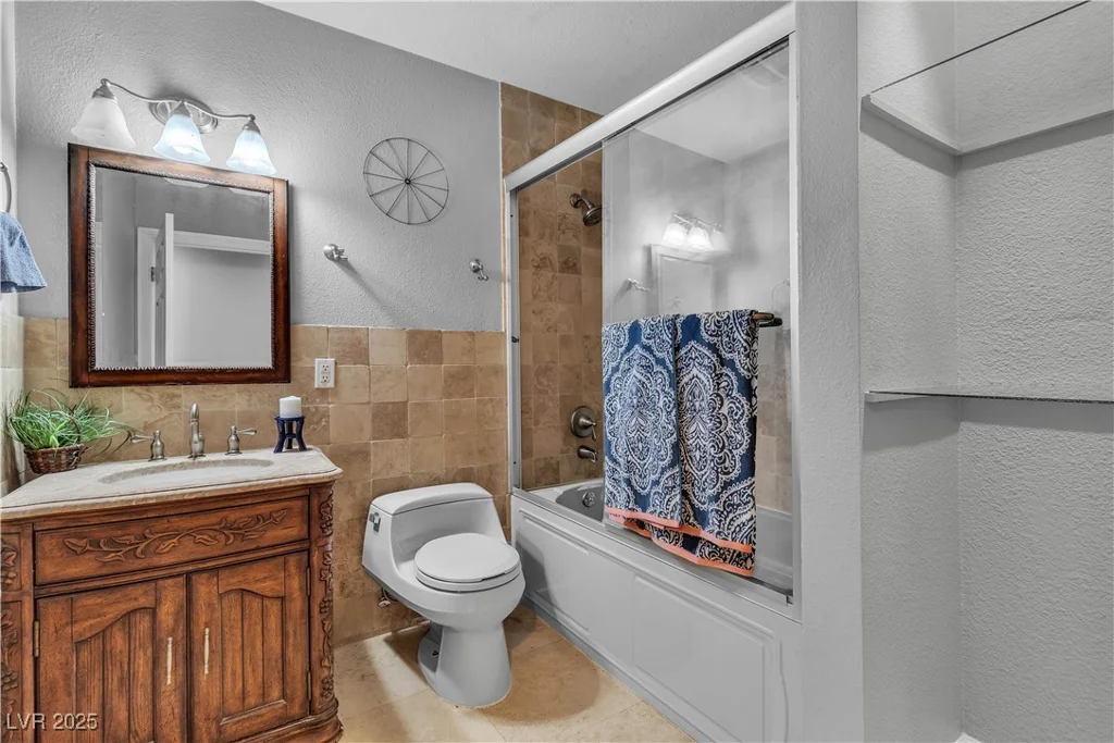 4678 Saddle, Las Vegas, NV 89119