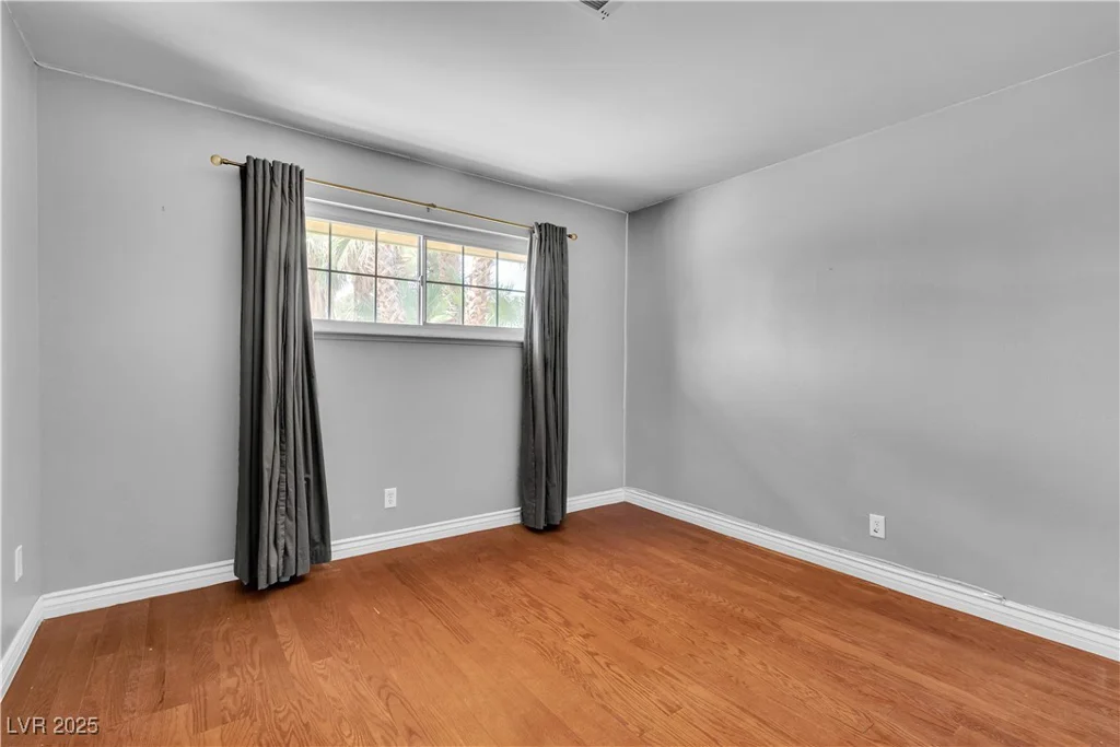 4678 Saddle, Las Vegas, NV 89119
