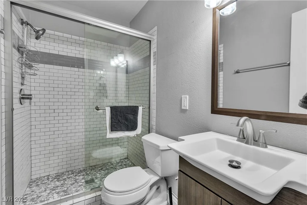 4678 Saddle, Las Vegas, NV 89119