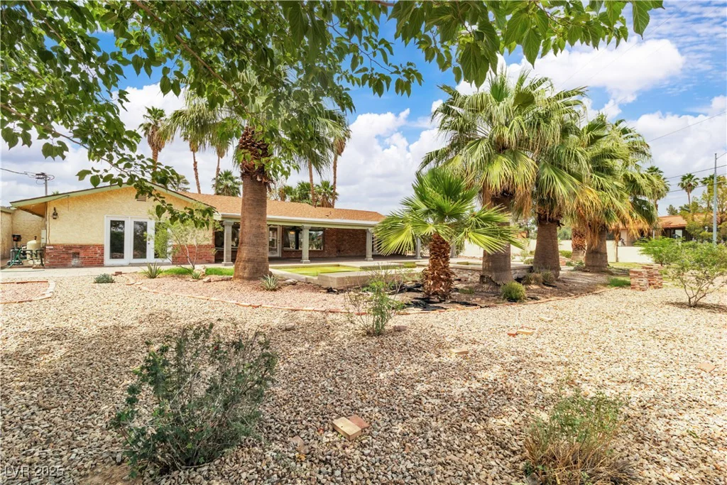 4678 Saddle, Las Vegas, NV 89119
