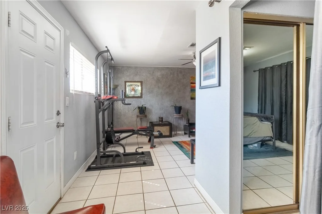 4678 Saddle, Las Vegas, NV 89119