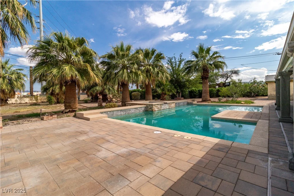4678 Saddle, Las Vegas, NV 89119