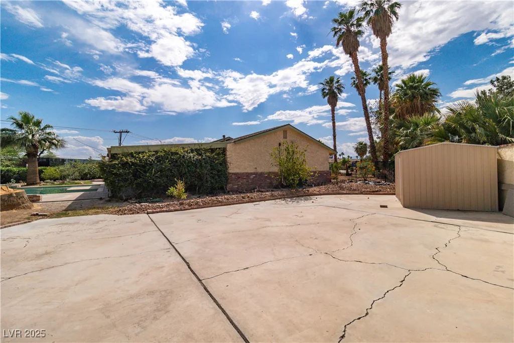 4678 Saddle, Las Vegas, NV 89119