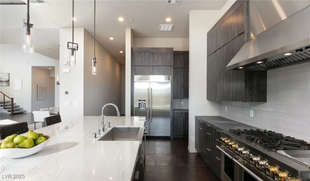 10655 Patina Hills, Las Vegas, NV 89135