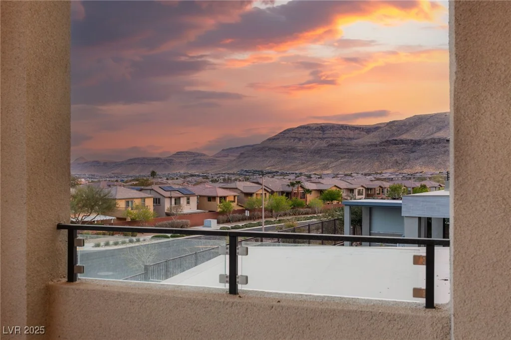 10655 Patina Hills, Las Vegas, NV 89135