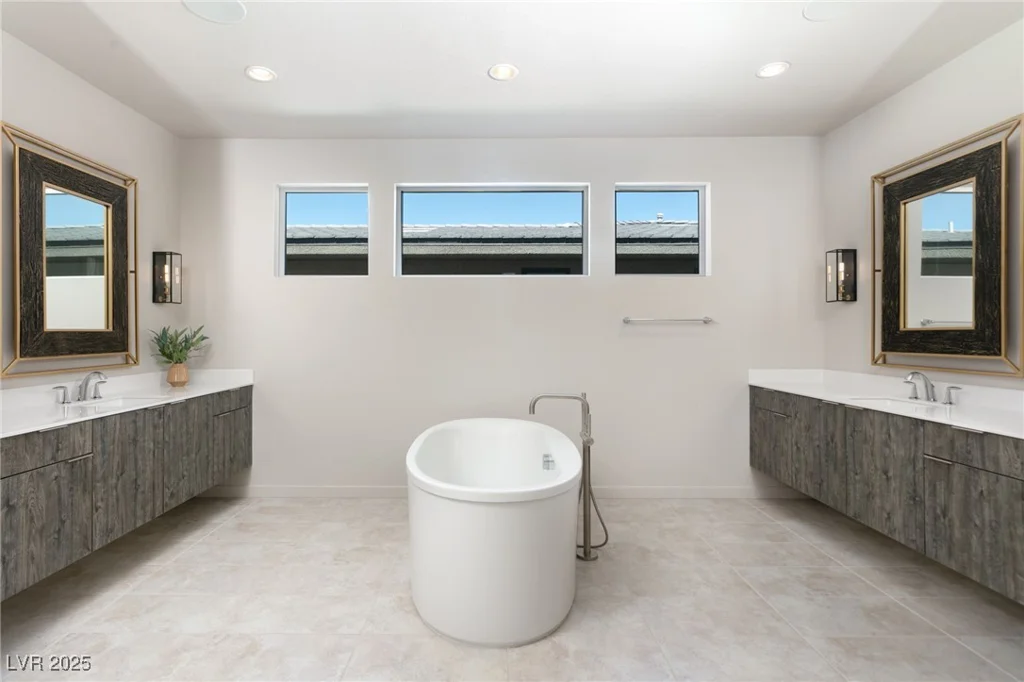 10655 Patina Hills, Las Vegas, NV 89135