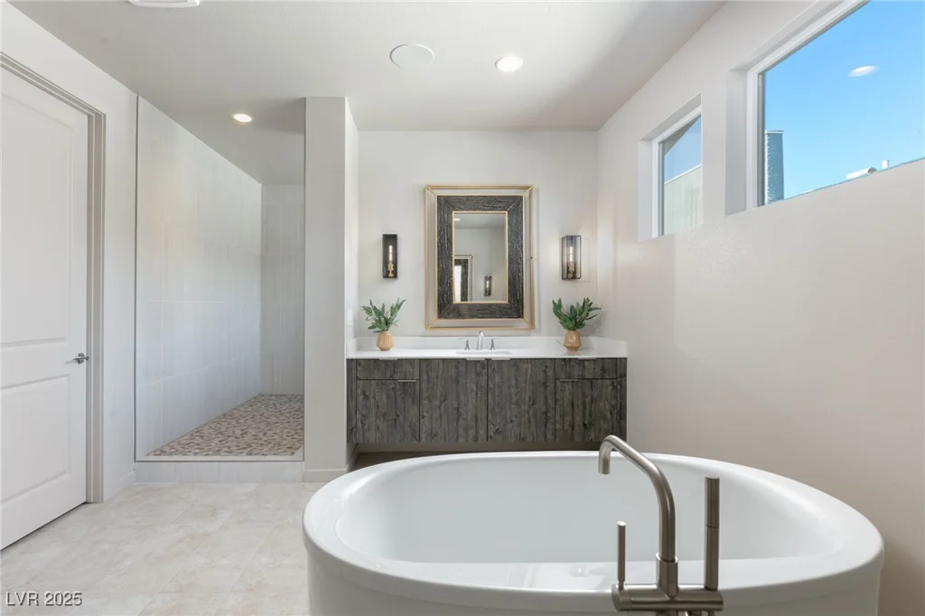 10655 Patina Hills, Las Vegas, NV 89135