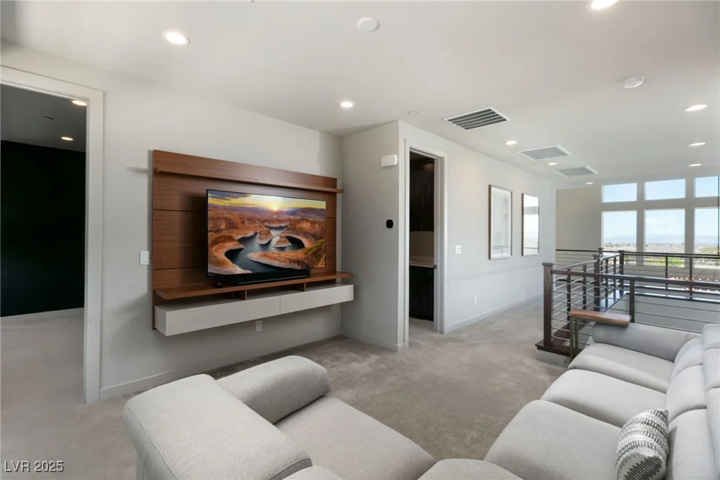 10655 Patina Hills, Las Vegas, NV 89135