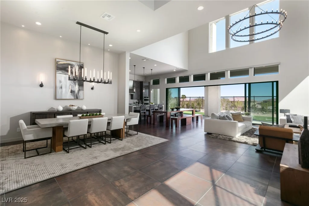 10655 Patina Hills, Las Vegas, NV 89135
