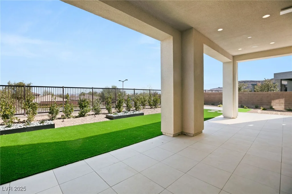 10655 Patina Hills, Las Vegas, NV 89135