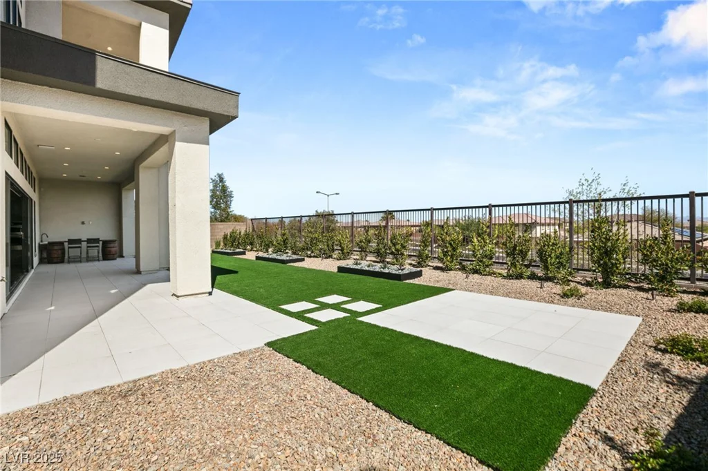 10655 Patina Hills, Las Vegas, NV 89135