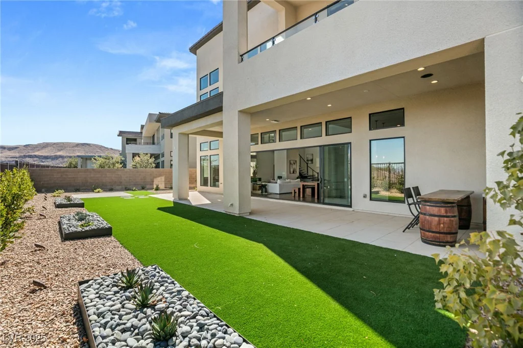 10655 Patina Hills, Las Vegas, NV 89135