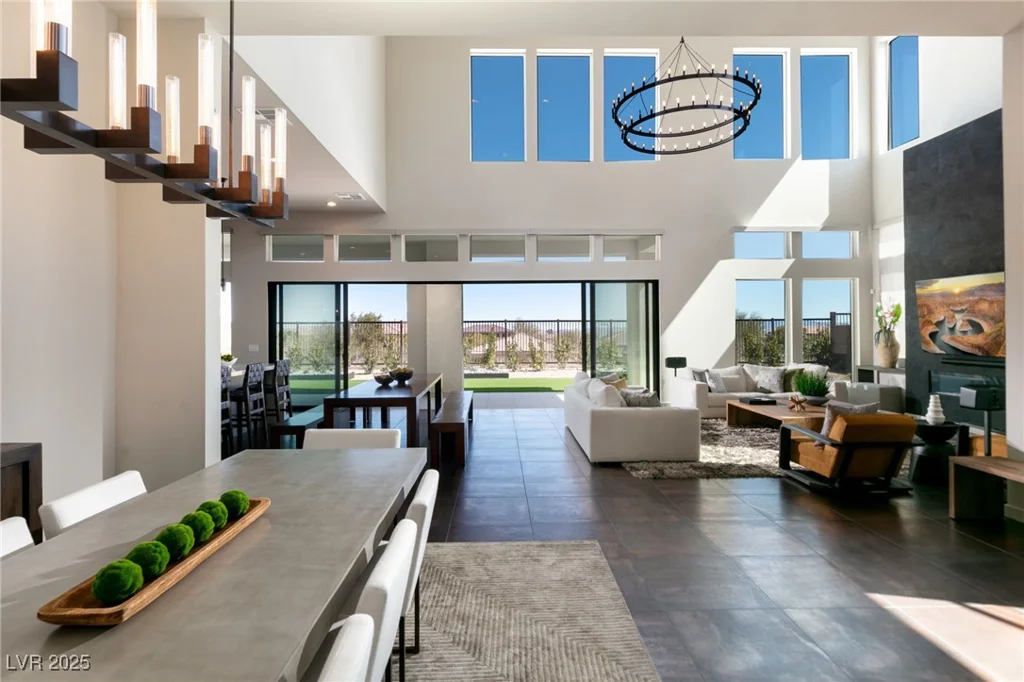 10655 Patina Hills, Las Vegas, NV 89135