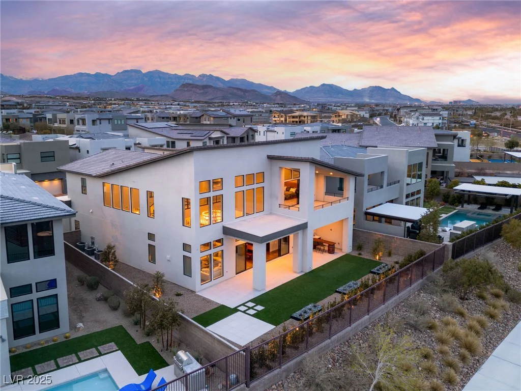 10655 Patina Hills, Las Vegas, NV 89135