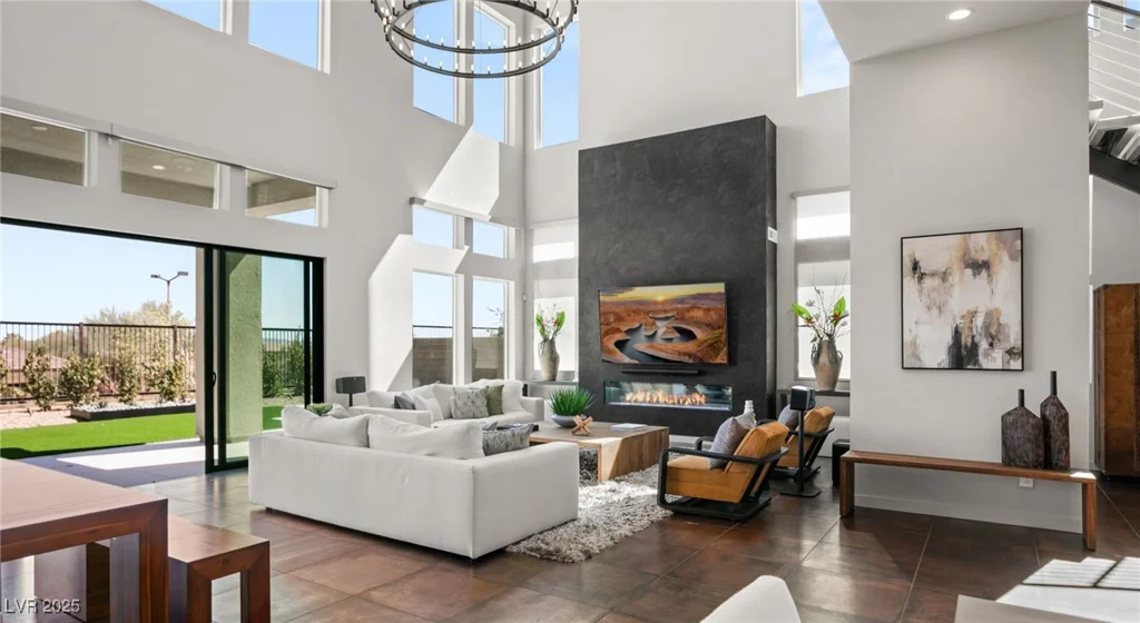 10655 Patina Hills, Las Vegas, NV 89135