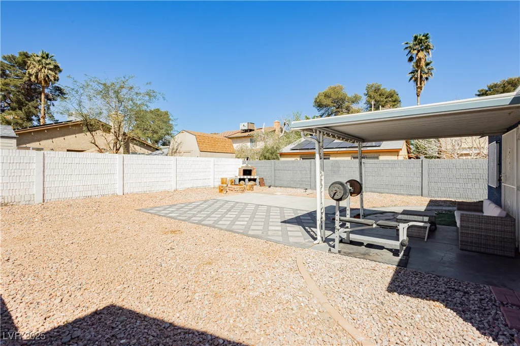 1315 Chatsworth, Las Vegas, NV 89142
