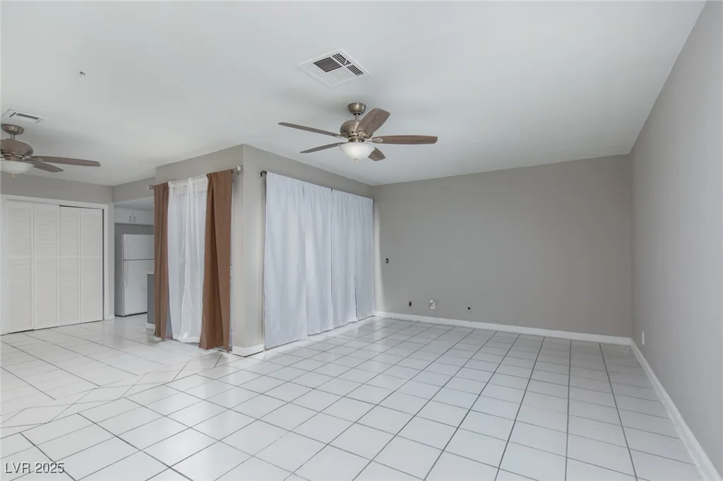 257 Lamb, Las Vegas, NV 89110