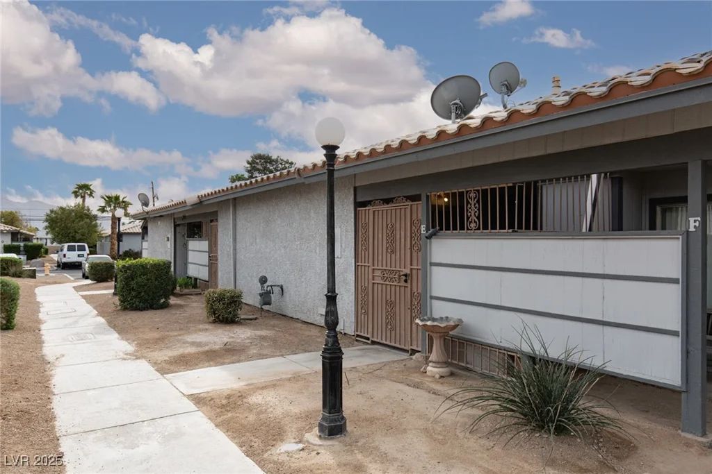 257 Lamb, Las Vegas, NV 89110