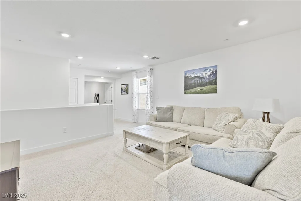 10165 Canyon Mantle, Las Vegas, NV 89166