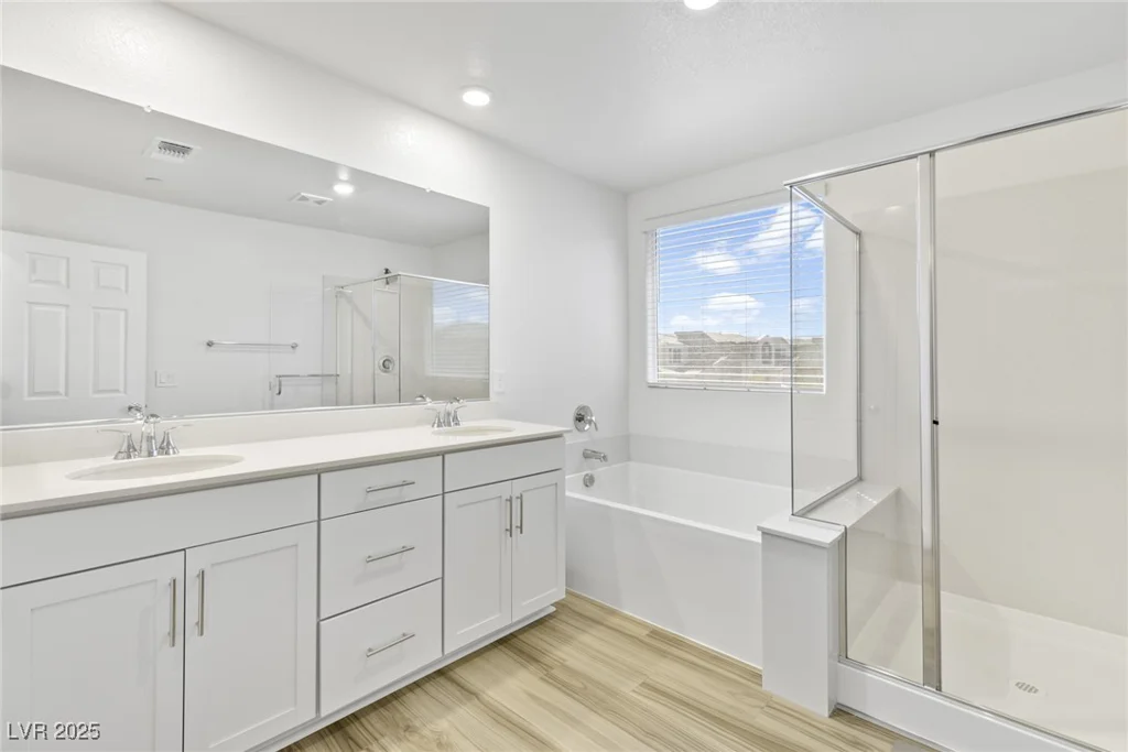 10165 Canyon Mantle, Las Vegas, NV 89166