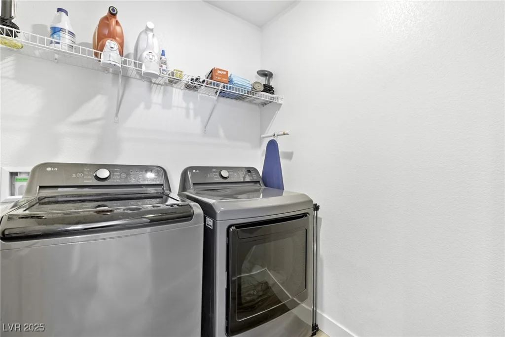 10165 Canyon Mantle, Las Vegas, NV 89166
