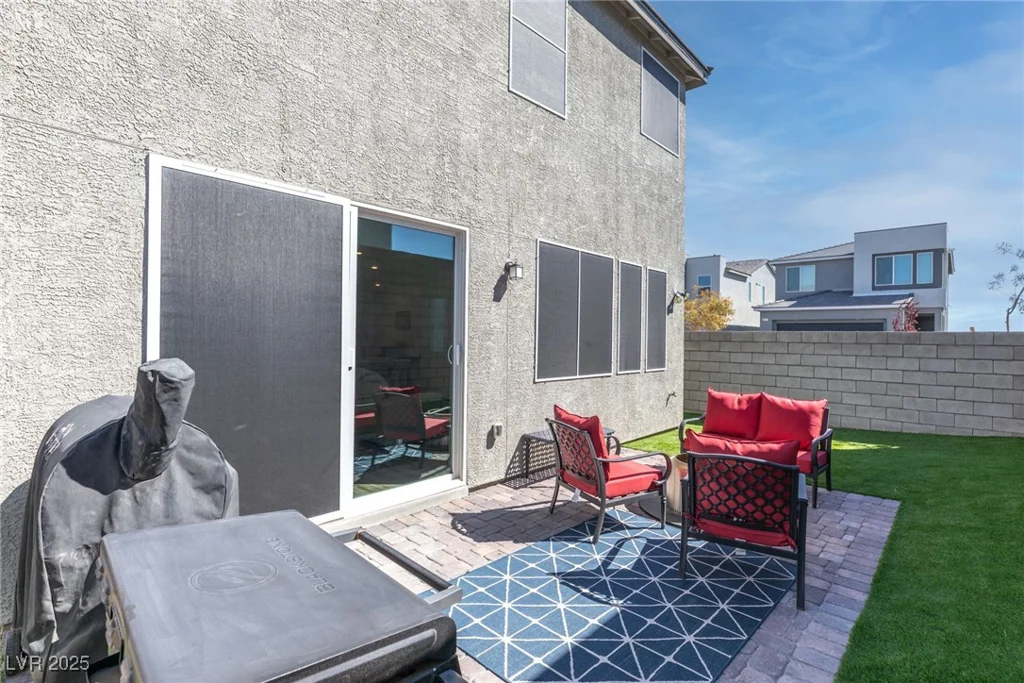 10165 Canyon Mantle, Las Vegas, NV 89166