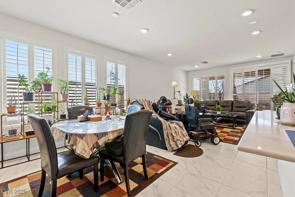 2243 Albury, North Las Vegas, NV 89086