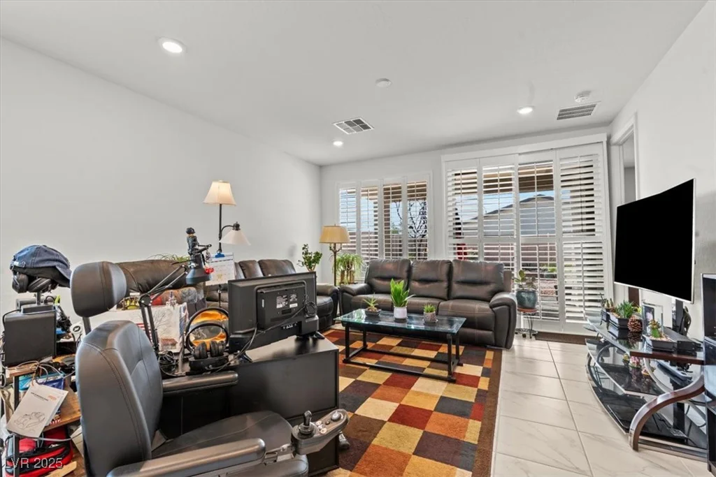 2243 Albury, North Las Vegas, NV 89086