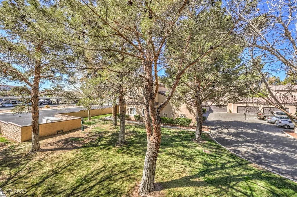 5250 Rainbow, Las Vegas, NV 89118
