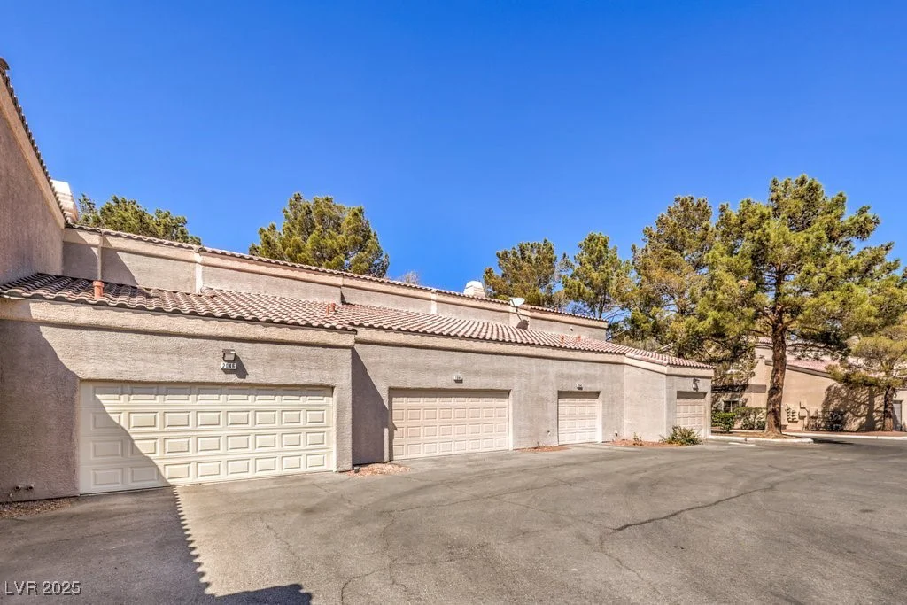 5250 Rainbow, Las Vegas, NV 89118