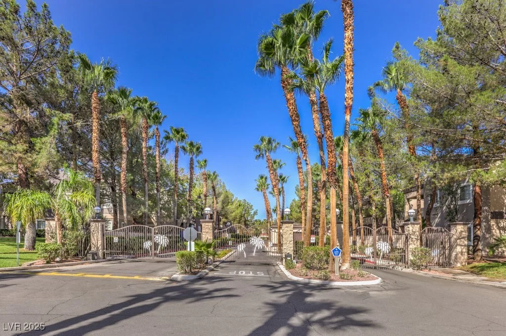 5250 Rainbow, Las Vegas, NV 89118
