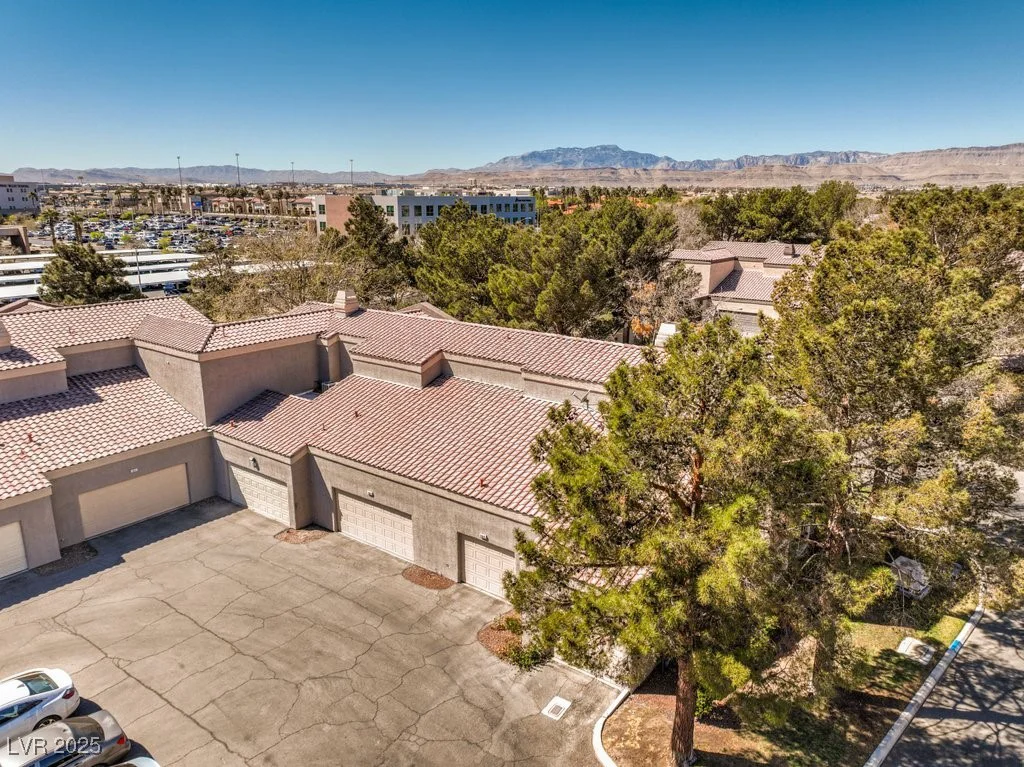 5250 Rainbow, Las Vegas, NV 89118